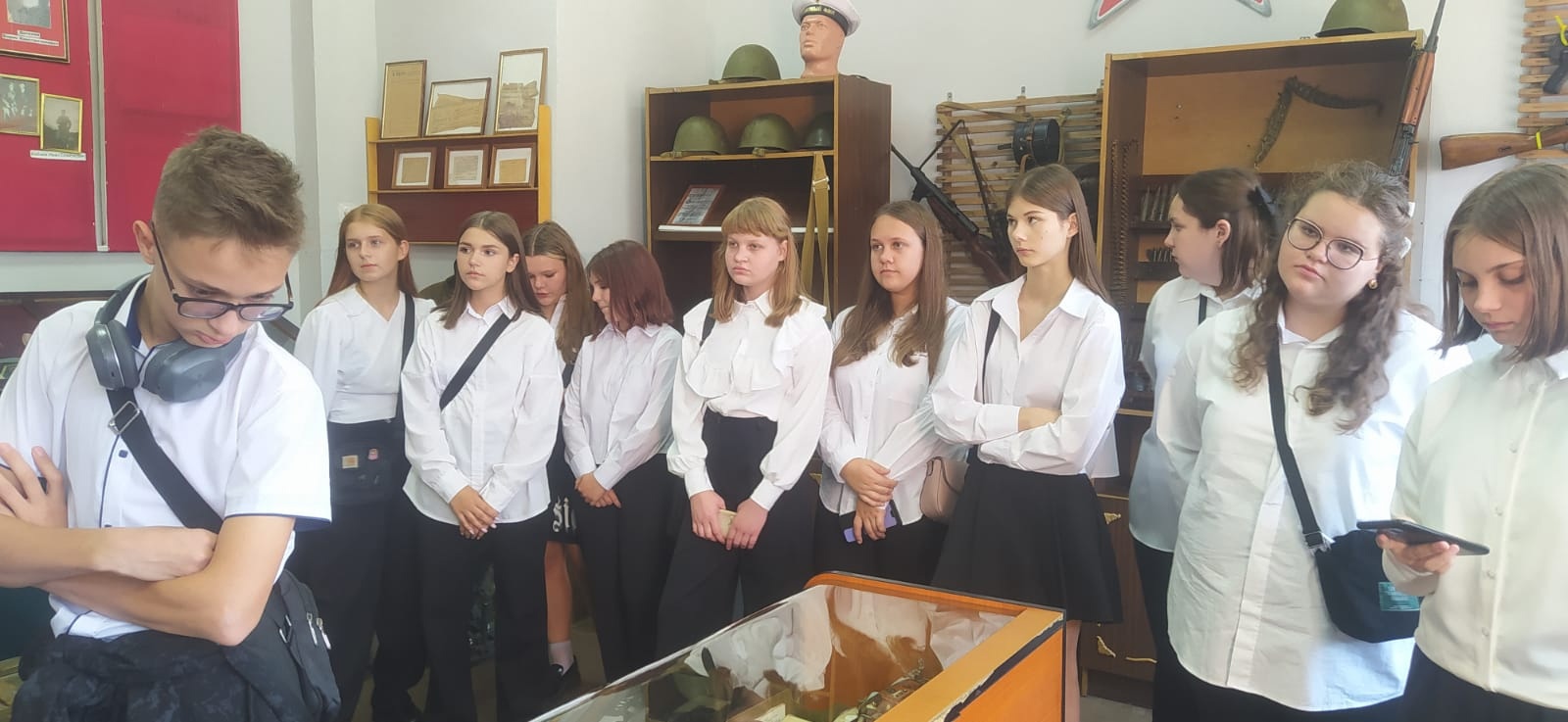 Экскурсия в зал боевой славы.